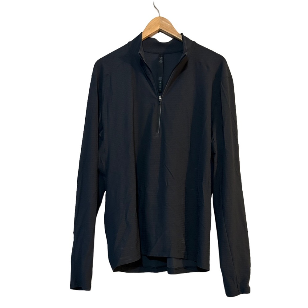 Lululemon men’s dark gray large 1/4 zip pullover